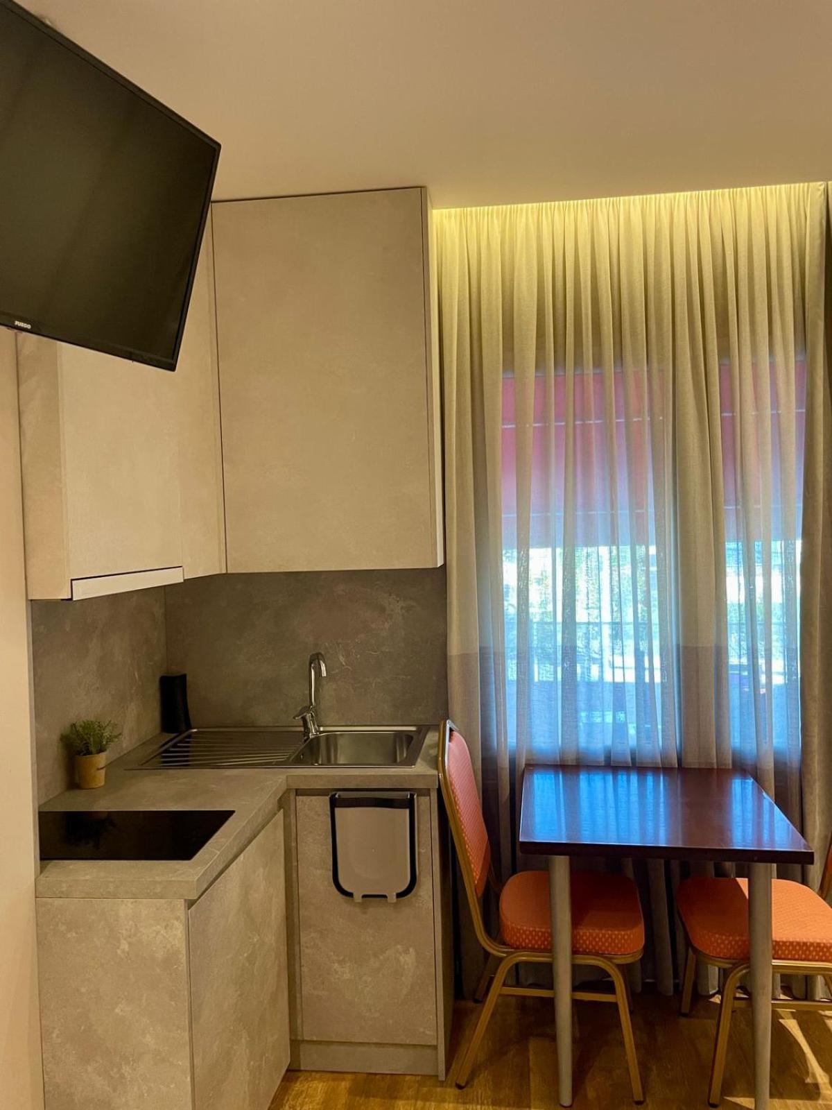 Nest&Rest Apartments 티라나 외부 사진